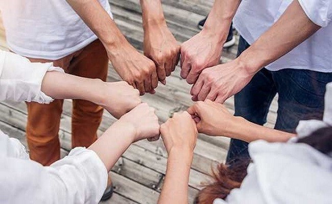 Qurani-Kərimdə yardımlaşma və əməkdaşlıq